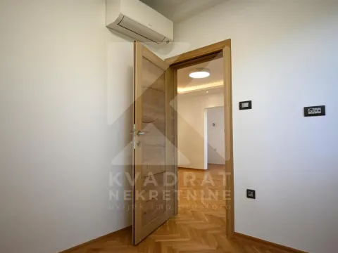 Izdavanje, poslovni prostor, 106m², Baston, Podgorica - image 7