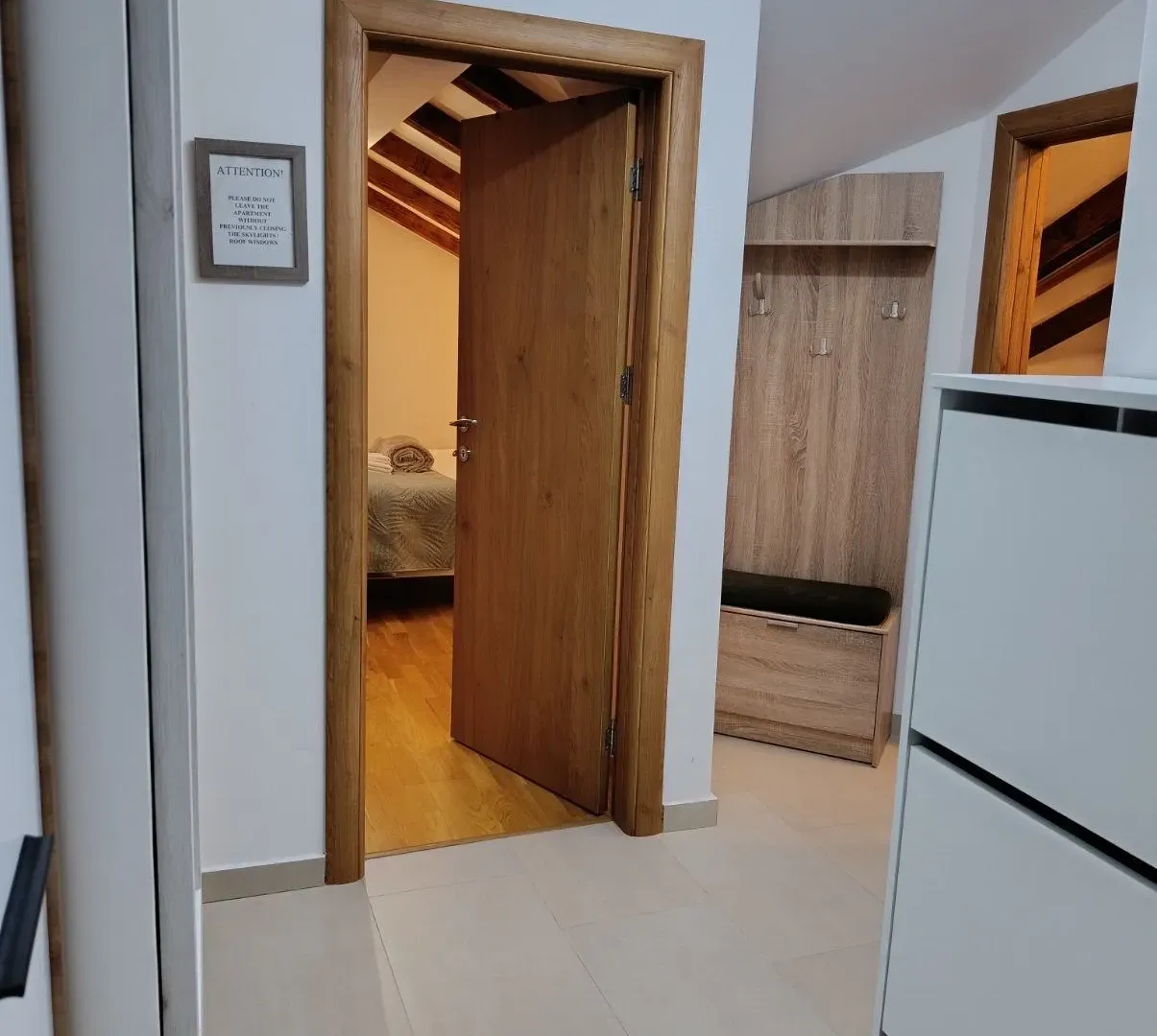 Rent, two bedroom apartment, 88m², Kalimanj, Tivat