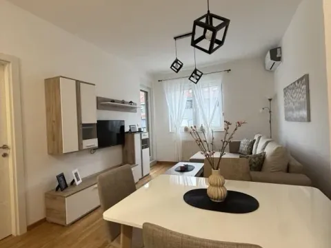 Rent, one bedroom apartment, 37m², Bulevar Evrope, Novi Sad Sve Podlokacije - image 5