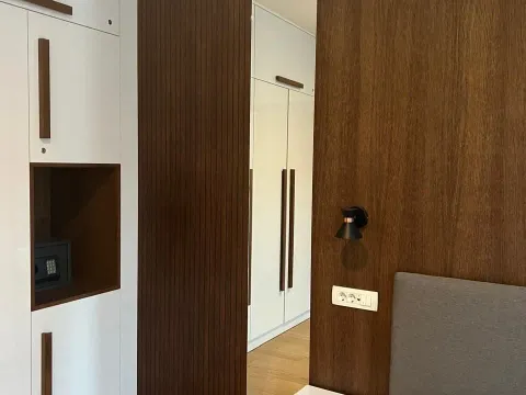 Rent, one bedroom apartment, 56m², Budva, Crna Gora - image 16