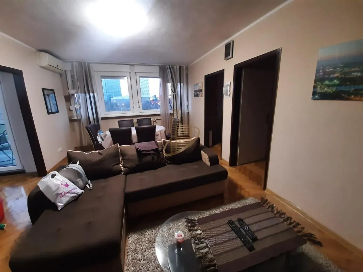 Rent, three bedroom apartment, 68m², Novi Beograd Blok 21, Novi Beograd Sve Podlokacije