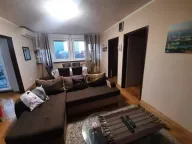 Izdavanje, trosoban stan, 68m², Novi Beograd Blok 21, Novi Beograd Sve Podlokacije - image 1