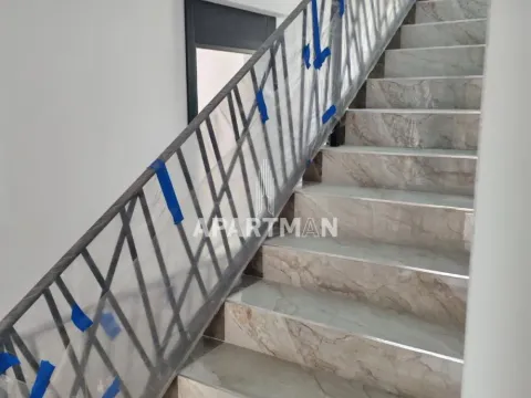 Prodaja, četvorosoban stan, 103m², Ledine, Beograd - image 18