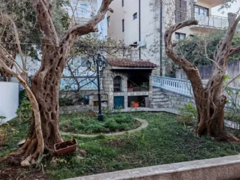 Sale, house, 345m², Bečići, Budva - image 10