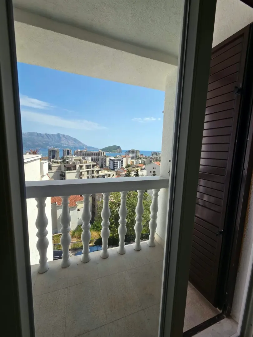 Prodaja, dvosoban stan, 93m², Centar, Budva