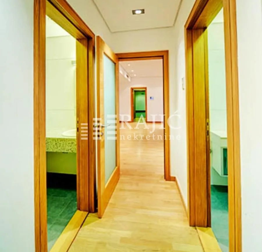 Rent, office space, 86m², Stari Grad, Beograd