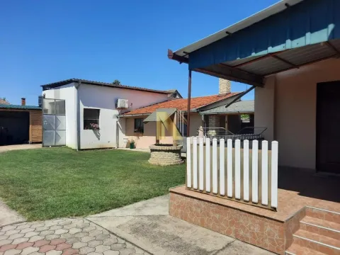 Prodaja, kuća, 114m², Mali Radanovac, Subotica - image 3