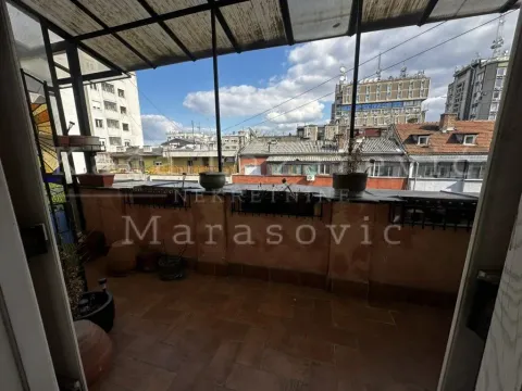 Izdavanje, dvosoban stan, 71m², Savski Venac, Beograd - image 5