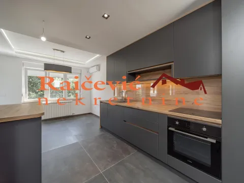 Sale, four bedroom apartment, 135m², Pančevo, Srbija - image 6