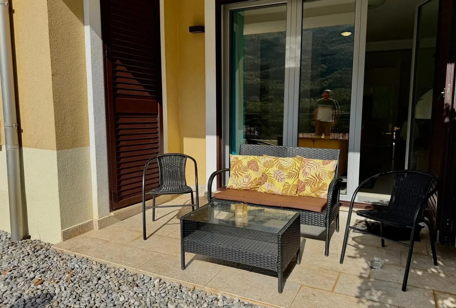 Sale, one bedroom apartment, 58m², Morinj, Kotor