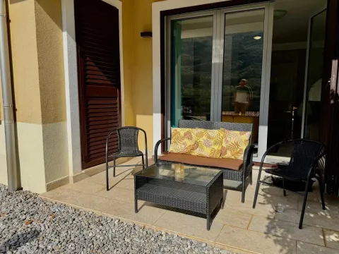 Sale, one bedroom apartment, 58m², Morinj, Kotor - image 10