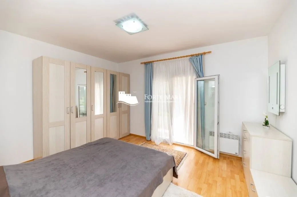 Prodaja, kuća, 309m², Kamenari, Herceg Novi