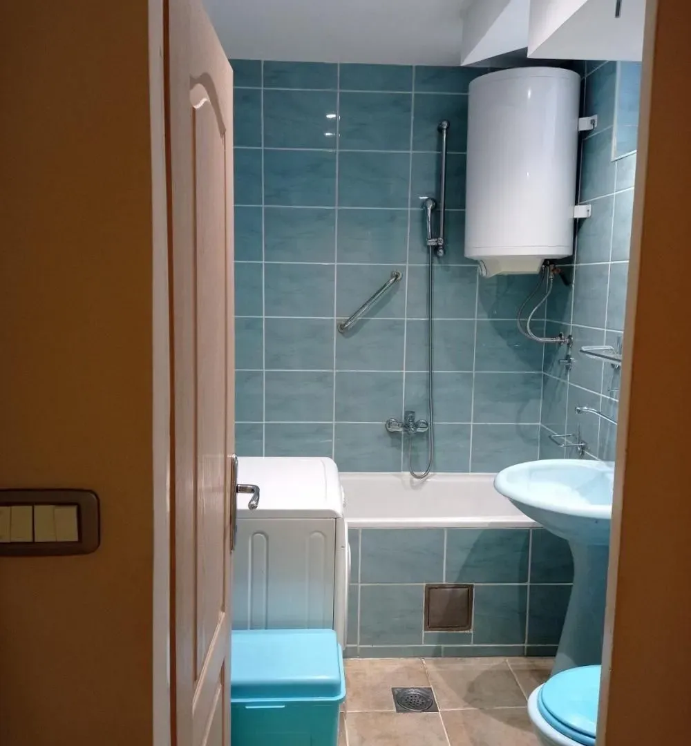 Izdavanje, trosoban stan, 75m², Žarkovo, Beograd