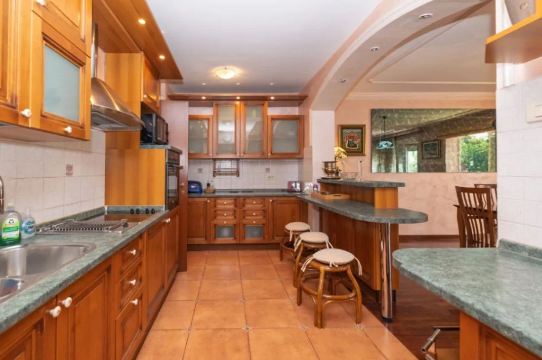 Rent, apartment, 200m², Gorica C, Podgorica