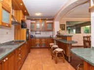 Izdavanje, stan, 200m², Gorica C, Podgorica - image 10