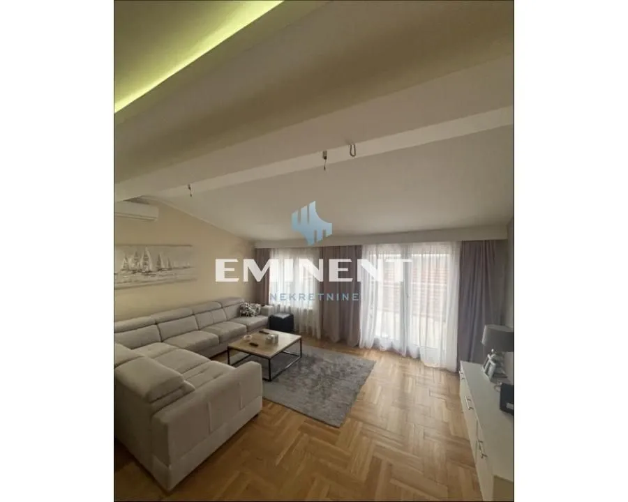 Izdavanje, četvorosoban stan, 112m², Zemun Gardoš, Zemun Sve Podlokacije