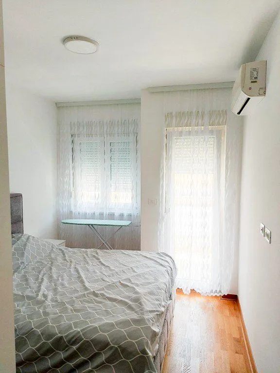 Rent, one bedroom apartment, 44m², City Kej, Podgorica