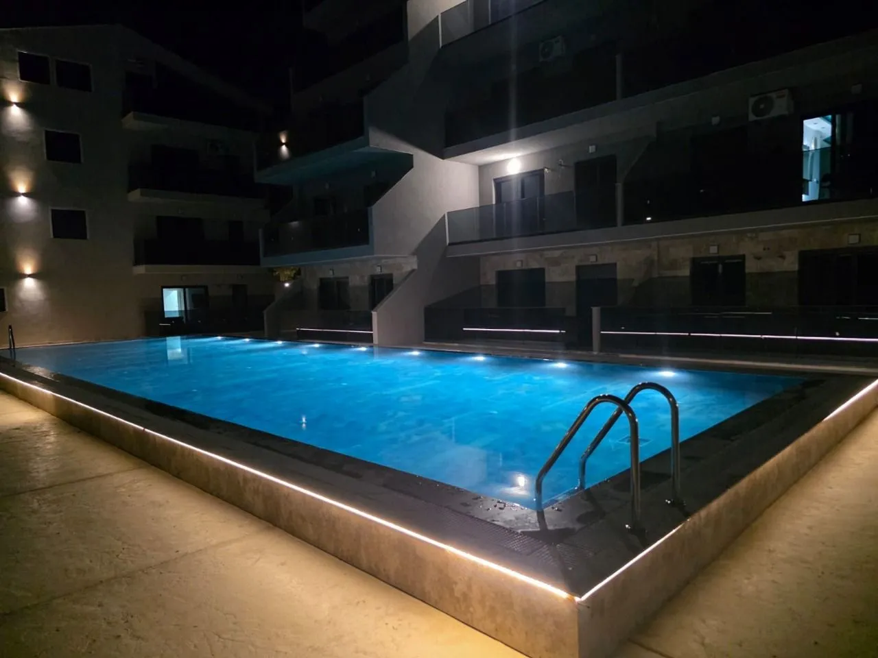 Prodaja, jednosoban stan, 50m², Đenovići, Herceg Novi