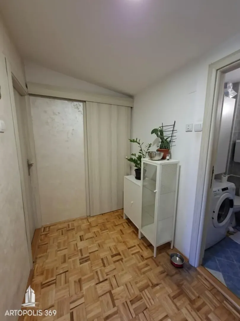 Prodaja, trosoban stan, 63m², Rakovica, Beograd