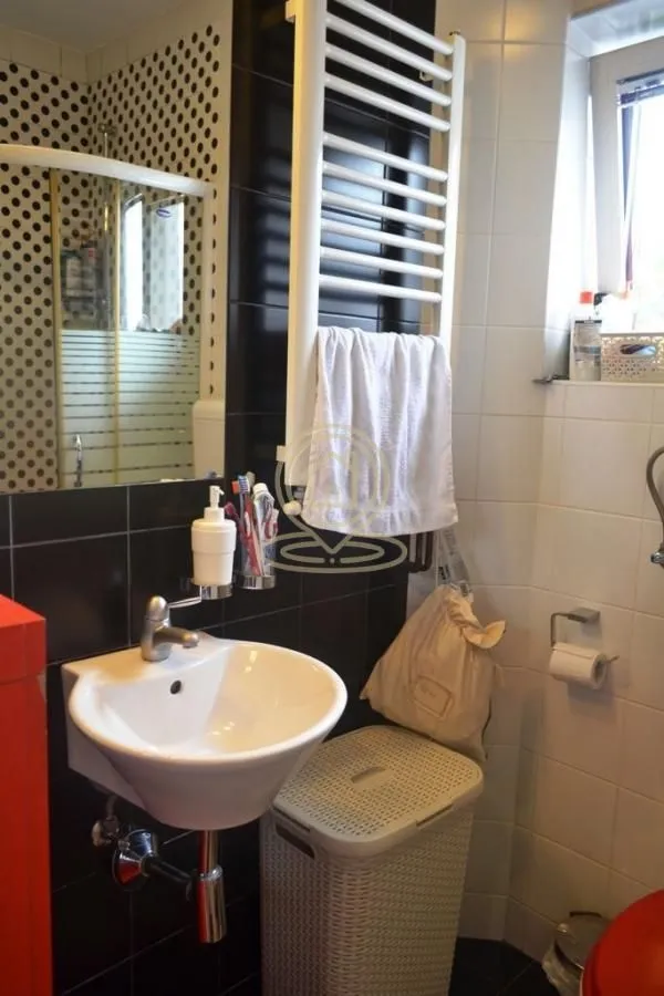 Rent, two bedroom apartment, 50m², Kalenić Pijaca, Vračar Sve Podlokacije