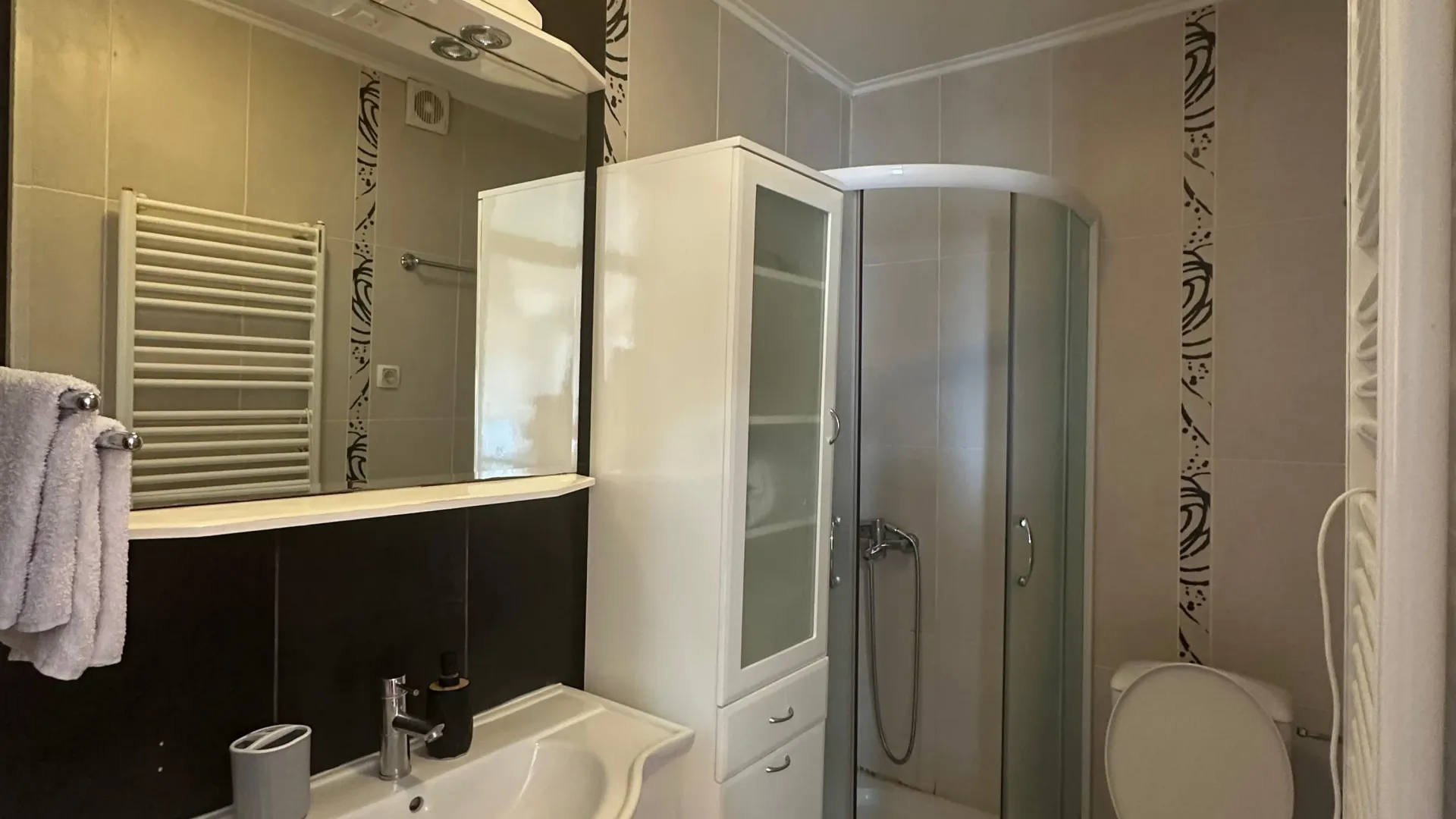 Rent, one bedroom apartment, 56m², Centar, Tivat