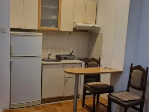 Izdavanje, garsonjera, 24m², Grbavica, Novi Sad Sve Podlokacije - image 5