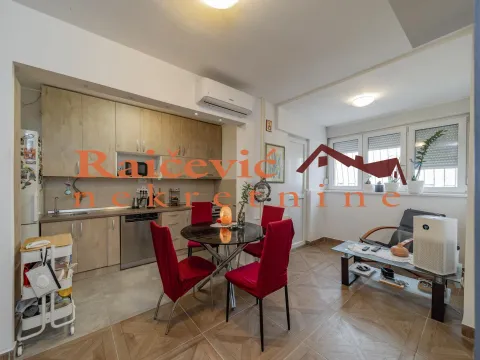 Sale, three bedroom apartment, 73m², Zemun Gornji Grad, Zemun Sve Podlokacije - image 6