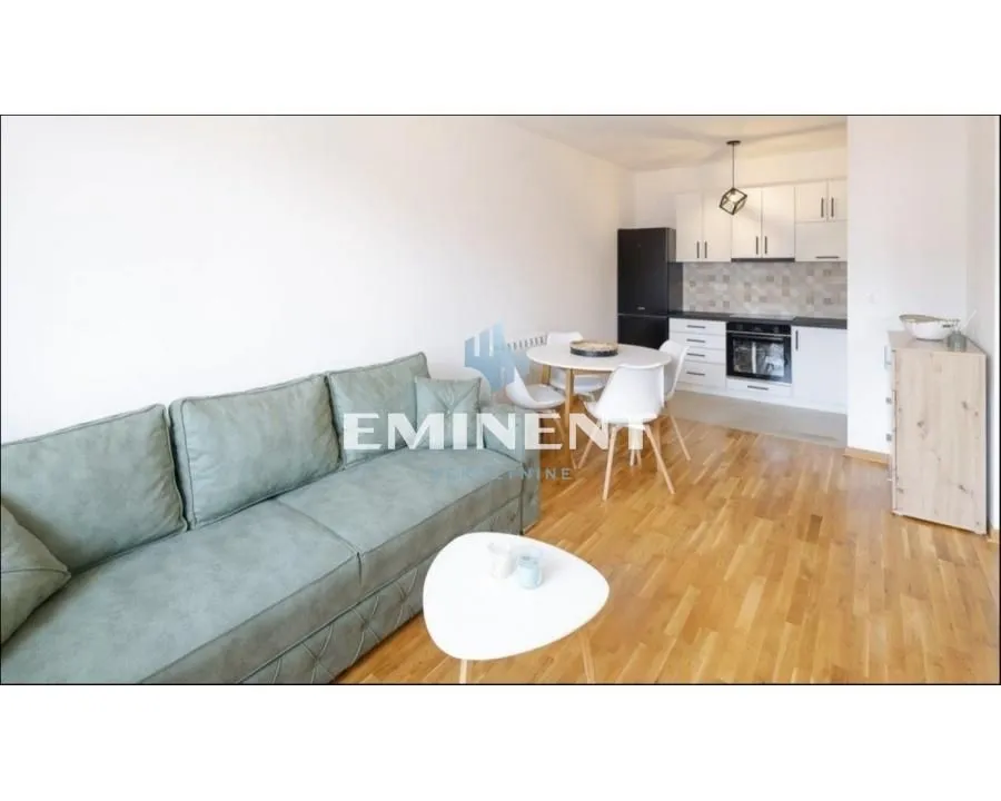 Izdavanje, dvosoban stan, 40m², Zemun Gornji Grad, Zemun Sve Podlokacije