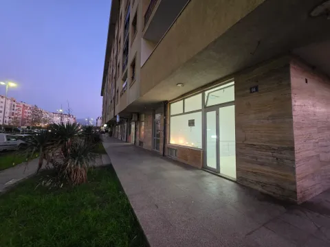 Prodaja, poslovni prostor, 82m², Podgorica, Crna Gora - image 19