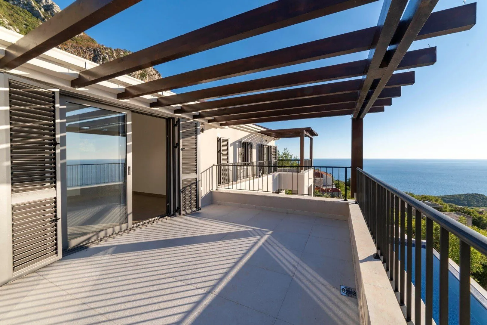 Sale, house, 420m², Blizikuće, Budva