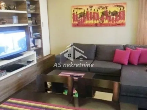 Stan in Novi Beograd Blok 62