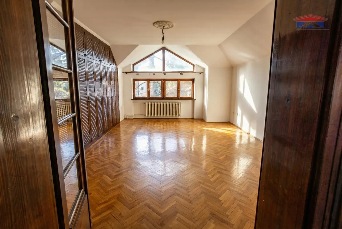 Sale, house, 298m², Jodna Banja, Novi Sad Sve Podlokacije