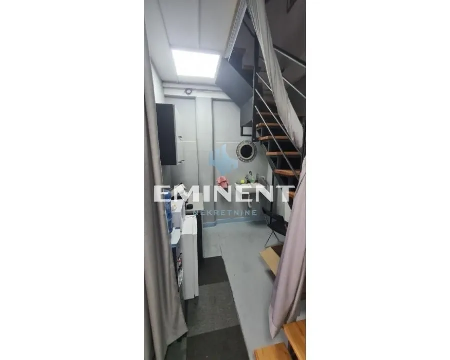 Rent, office space, 110m², Zemun Sve Podlokacije, Beograd