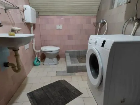 Prodaja, kuća, 192m², Đurđevo brdo, Jagodina - image 17