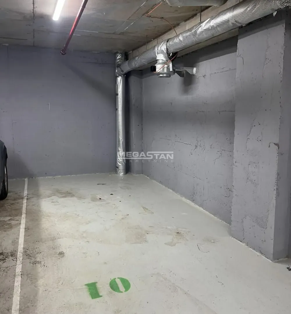 Sale, parking/garage, 13m², Čukarica, Beograd