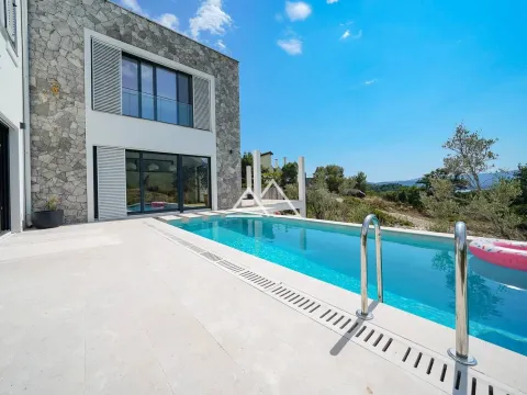 Prodaja, kuća, 220m², Tivat, Crna Gora - image 3