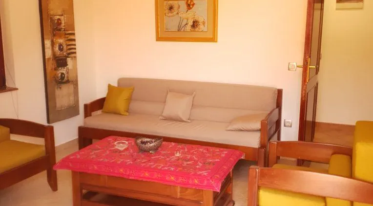 Izdavanje, kuća, 250m², Donja Gorica, Podgorica