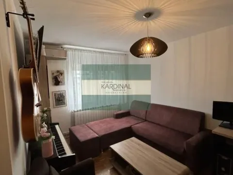 Sale, two bedroom apartment, 43m², Adamovićevo Naselje, Novi Sad Sve Podlokacije