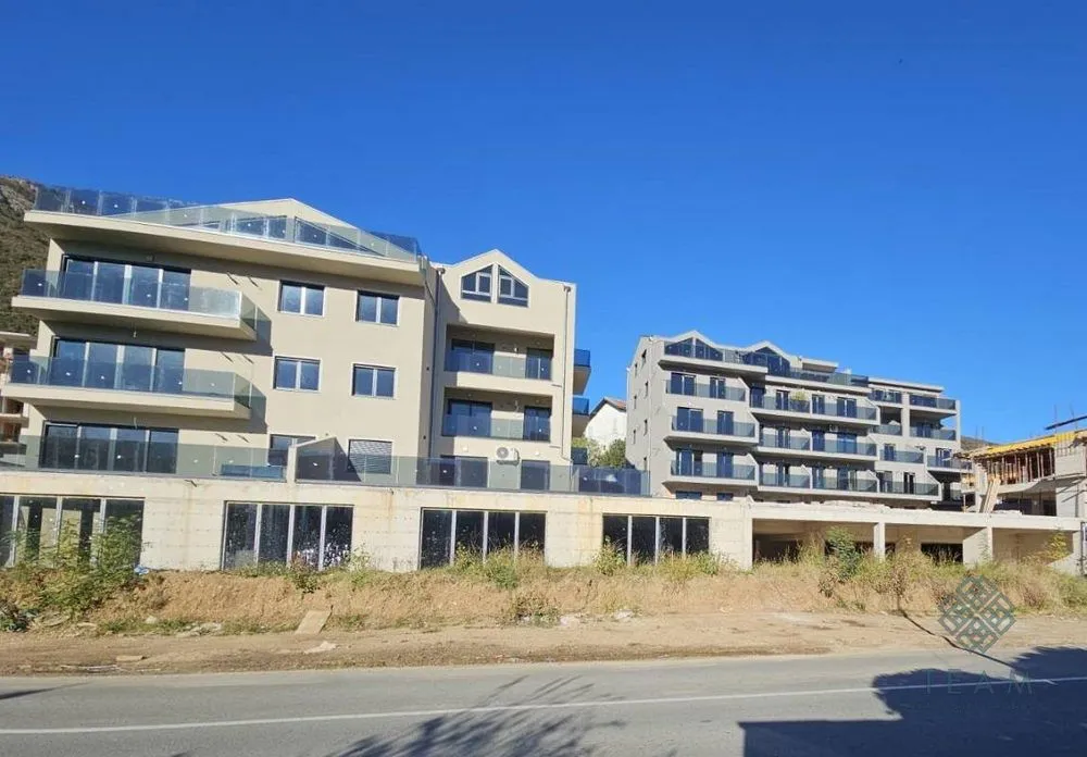 Prodaja, jednosoban stan, 50m², Baošići, Herceg Novi