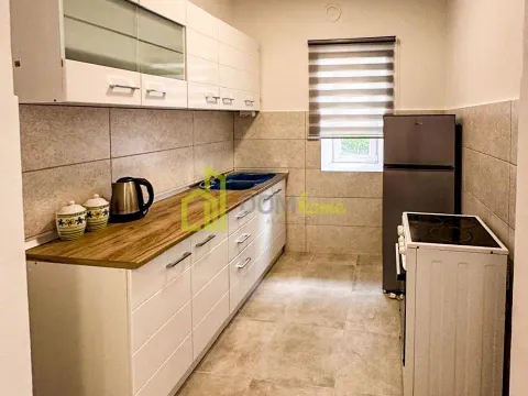 Izdavanje, stan, 55m², Risan, Kotor - image 8