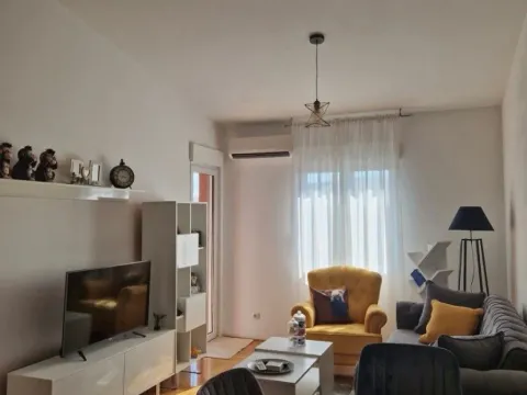 Izdavanje, jednosoban stan, 45m², Zabjelo, Podgorica - image 2