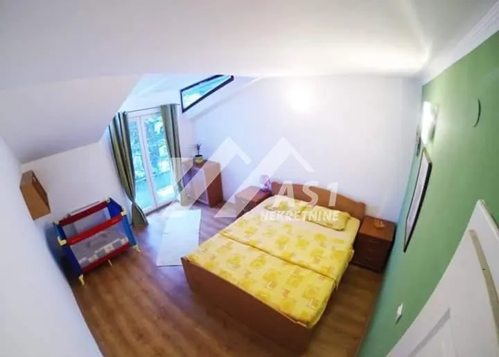 Rent, house, 125m², Avijatičarsko naselje, Novi Sad Sve Podlokacije