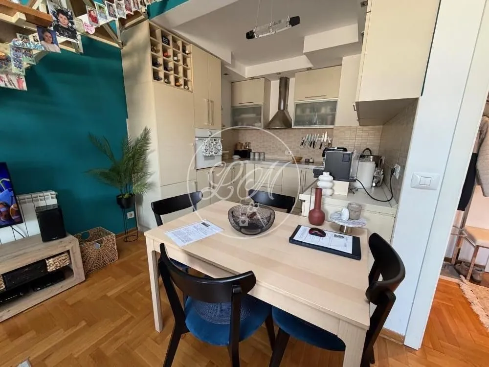 Prodaja, trosoban stan, 76m², Zvezdarska Šuma, Zvezdara Sve Podlokacije