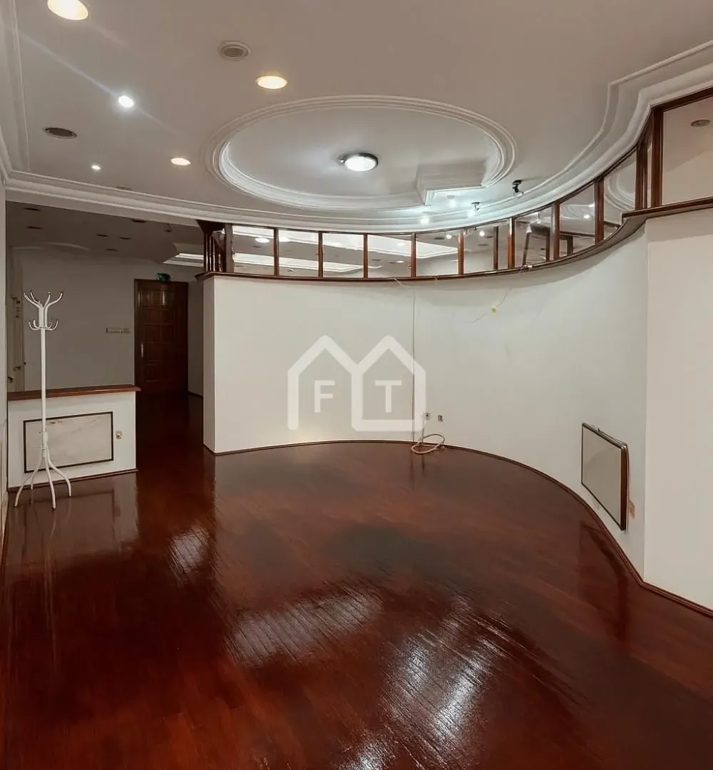 Rent, office space, 106m², Stari Merkator, Novi Beograd Sve Podlokacije