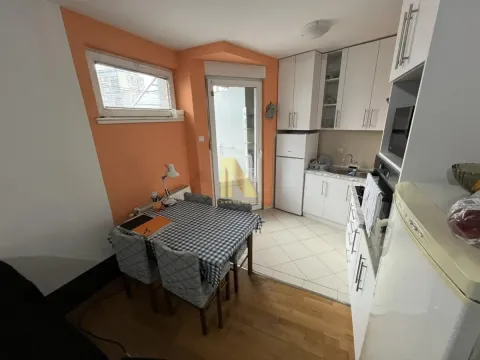 Izdavanje, dvosoban stan, 40m², Grbavica, Novi Sad Sve Podlokacije - image 3