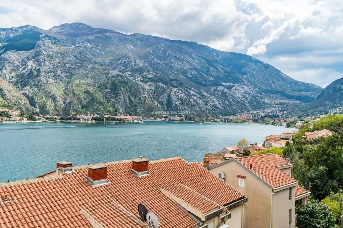 Prodaja, dvosoban stan, 44m², Muo, Kotor