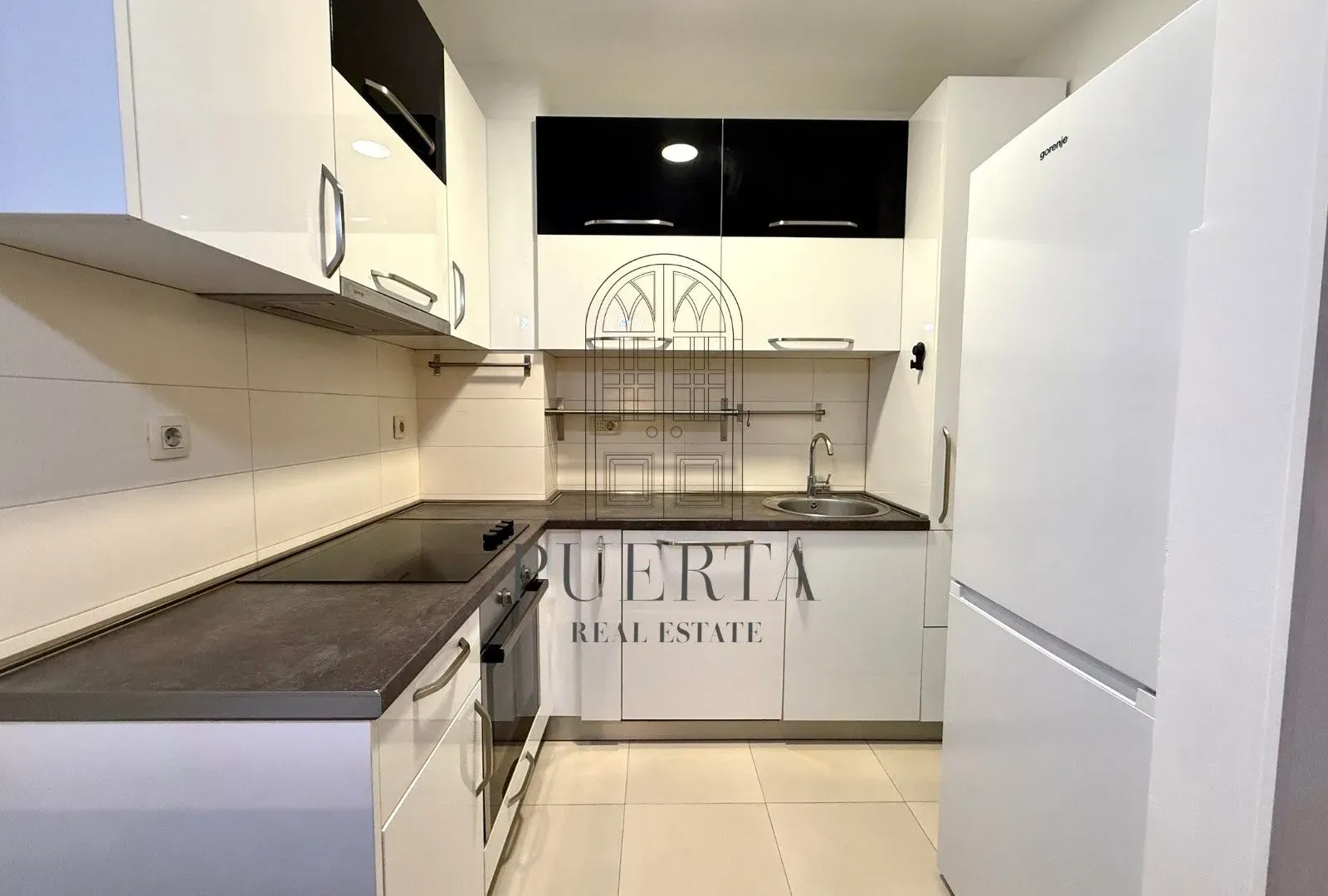 Prodaja, jednosoban stan, 43m², Stari Aerodrom, Podgorica