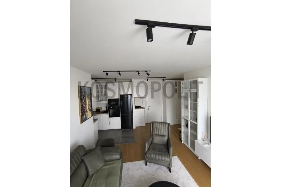 Prodaja, trosoban stan, 67m², Vidikovački venac, Rakovica