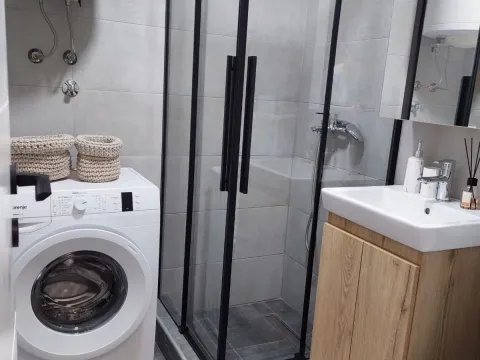 Rent, two bedroom apartment, 34m², Senjak, Beograd - image 7