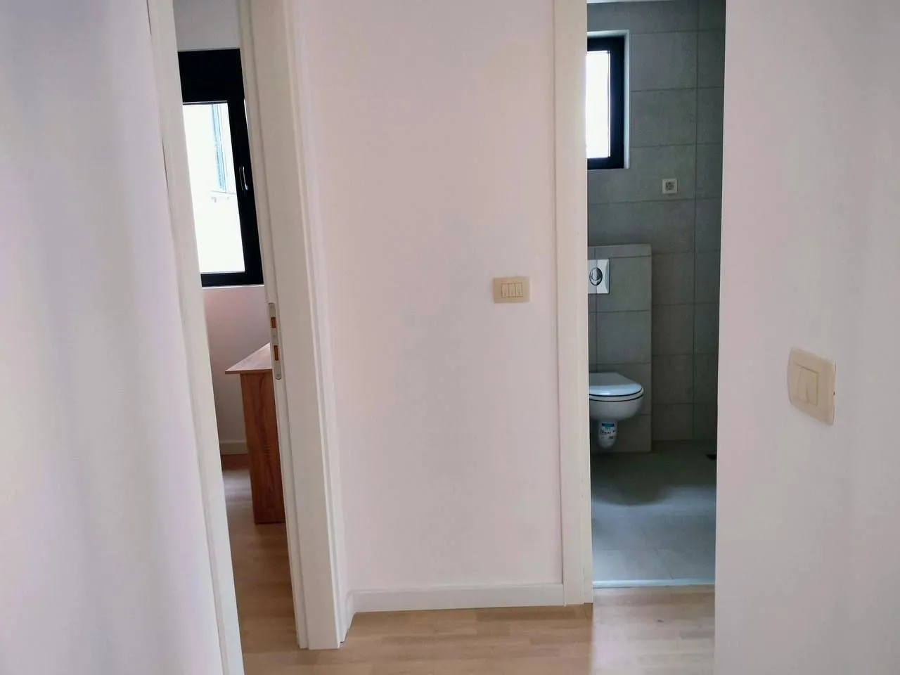 Prodaja, dvosoban stan, 53m², Lazi, Budva
